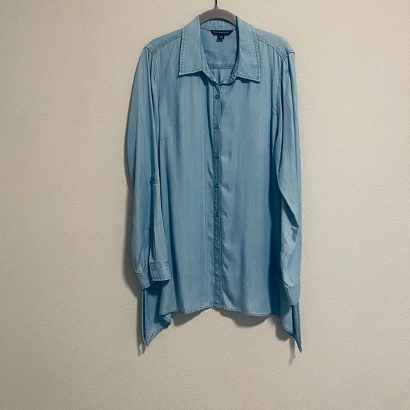 Zac & Rachel Tops - Zac & Rachel L Light Blue Tunic